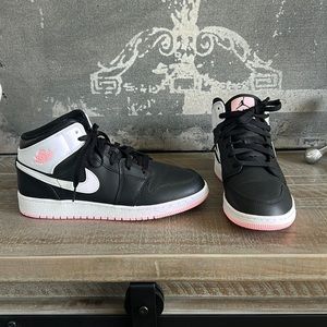 Jordan 1 Mid Arctic Punch 7Y
